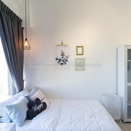 Xandra'S 218 Macalister Suite George Town Esterno foto
