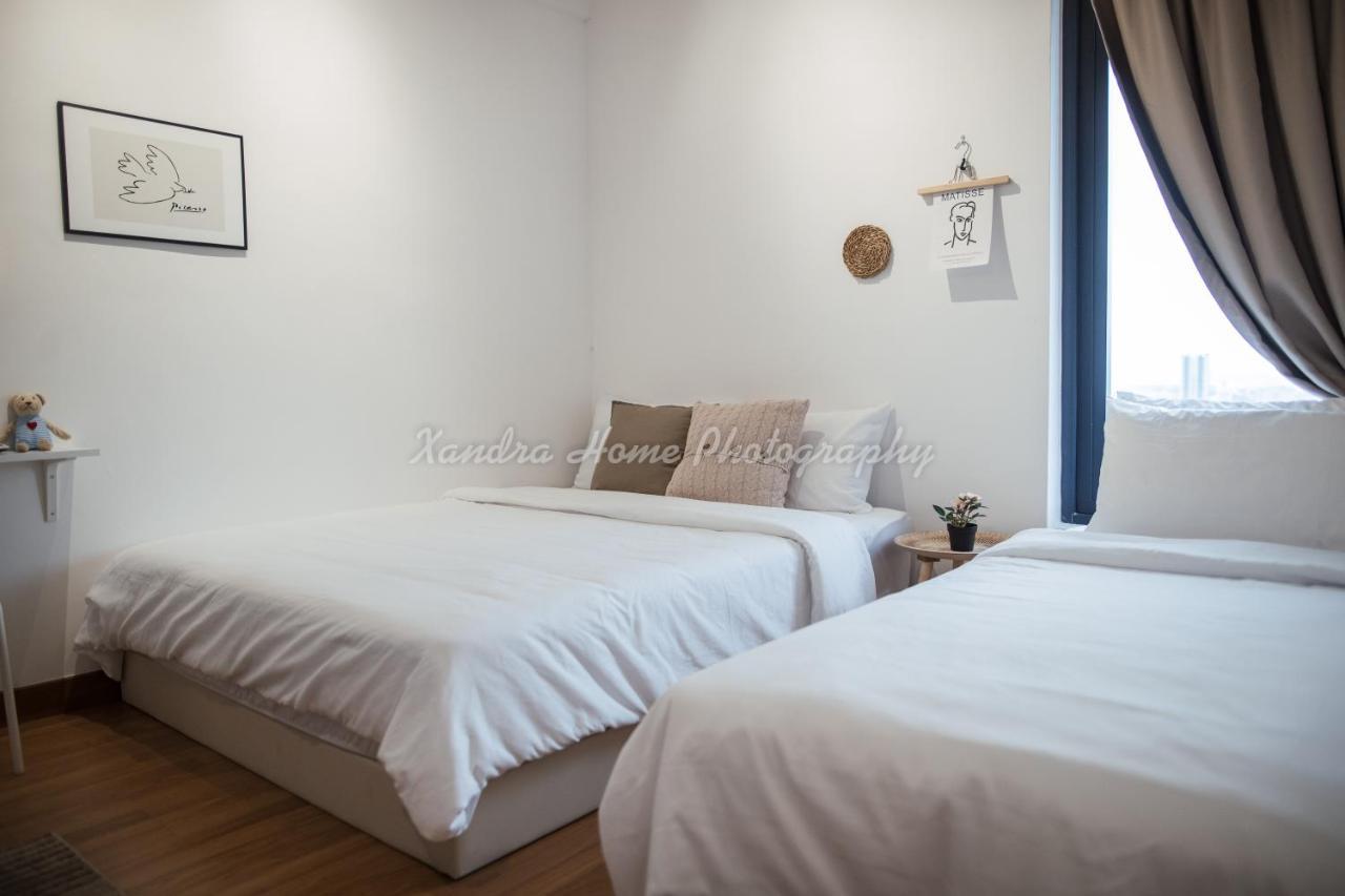 Xandra'S 218 Macalister Suite George Town Esterno foto